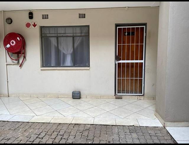 2 BEDROOM APARTMENT FOR SALE IN JABULANI
